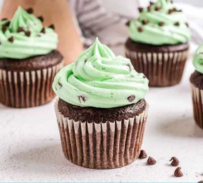 Mint Chocolate Chip Cupcakes