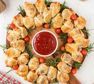 Pigs in a Blanket Wreath