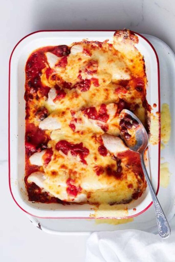 4-ingredient cheesy baked Mexican chicken-Easy 4-Ingredient Dinners Recipes