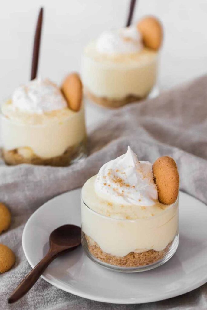 Banana Cream Dessert Cups-Best Mini Dessert Cup Recipes