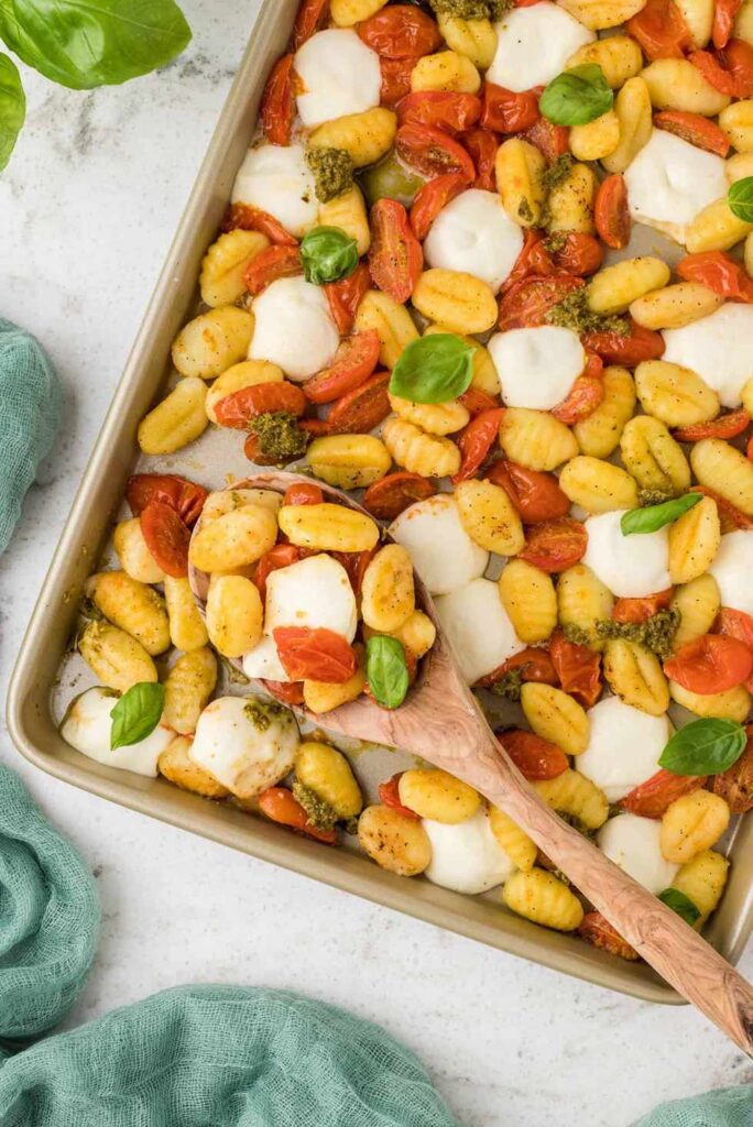 Caprese Gnocchi Sheet Pan Recipe-Healthy Weeknight Dinners