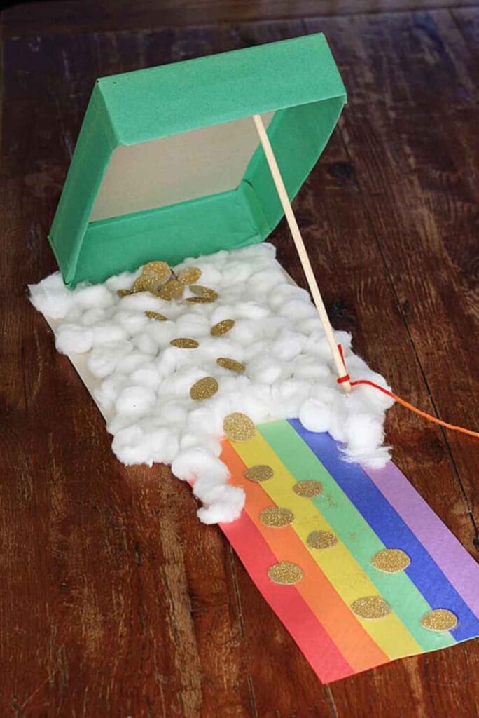 Cereal Box Leprechaun Trap-Easy St. Patrick's Day Crafts