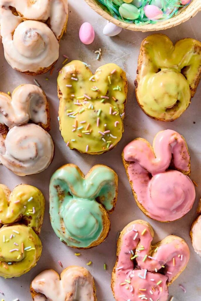 Easter Bunny Cinnamon Rolls-Fun Easter Brunch Ideas