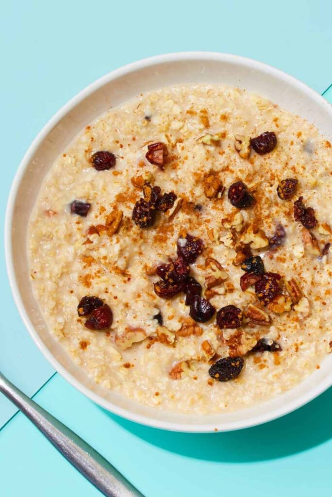 Instant Oatmeal With Cranberries and Pecans-Quick Breakfast Recipes