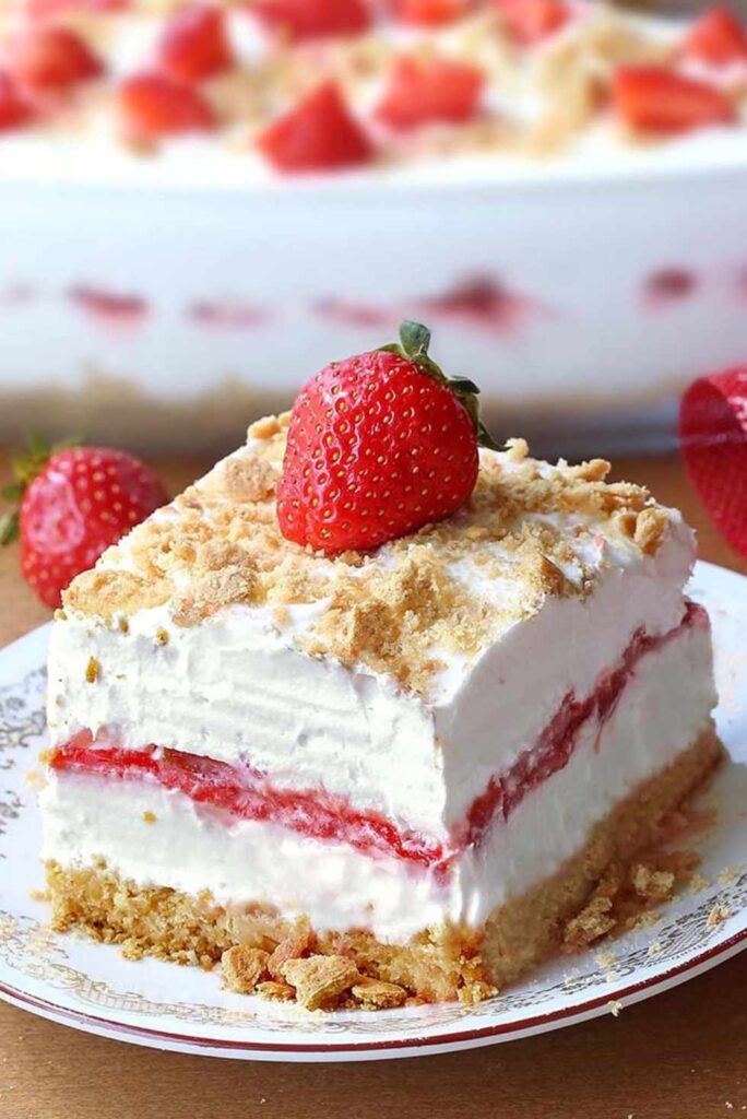 No Bake Strawberry Cheesecake Lasagna