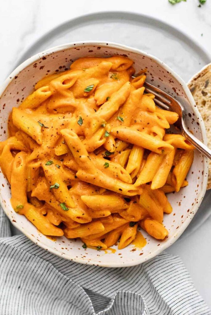 15-Minute Roasted Red Pepper Chickpea Pasta-Valentine's Day Pasta Recipes