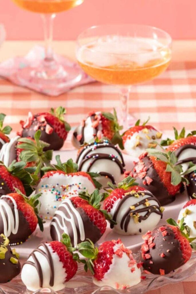 Chocolate-Covered Strawberries-Fun Valentine's Day Recipes for Kids