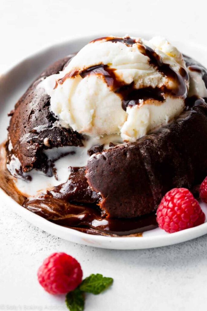 Chocolate Lava Cakes-Best Valentine's Day Desserts