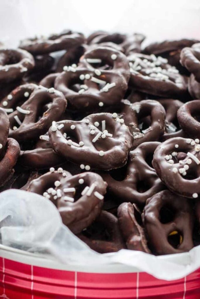 Dark Chocolate Covered Pretzels-Fun Valentine's Day Recipes for Kids