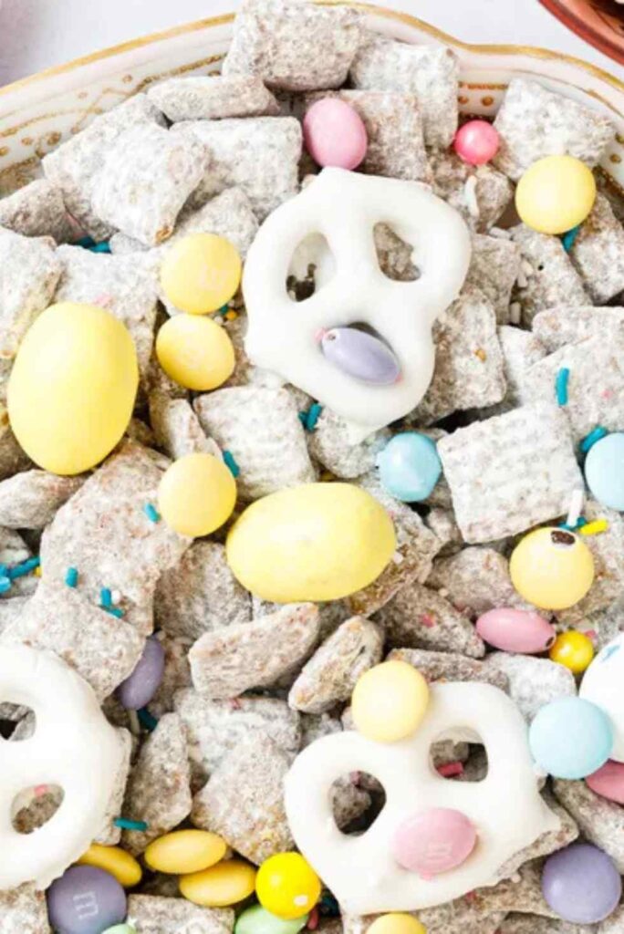 Easter Bunny Chow-Easter Snack Mix Recipes