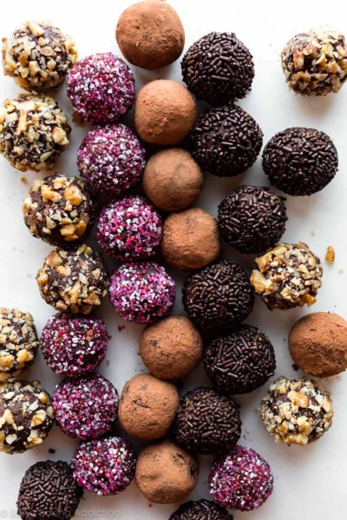 Homemade Chocolate Truffles-Best Valentine's Day Desserts