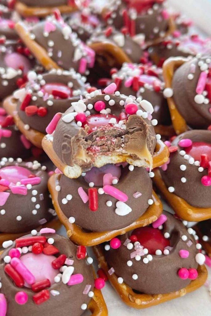 Valentine’s Day Caramel Pretzel Bites-Best Valentine's Day Desserts