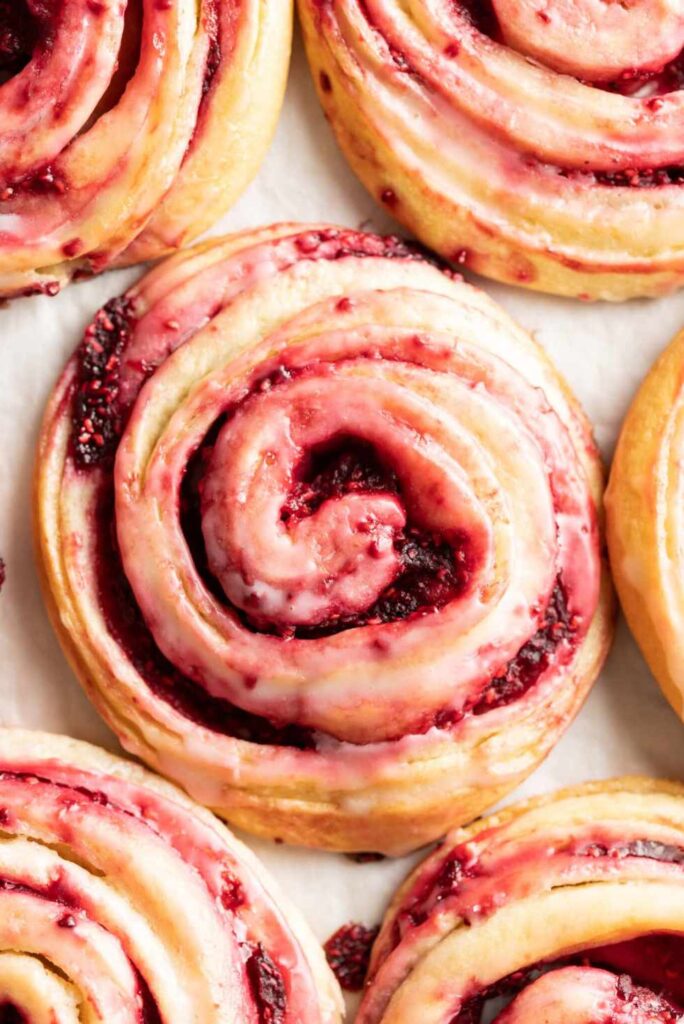Himbeer Schnecken German Raspberry Pastries