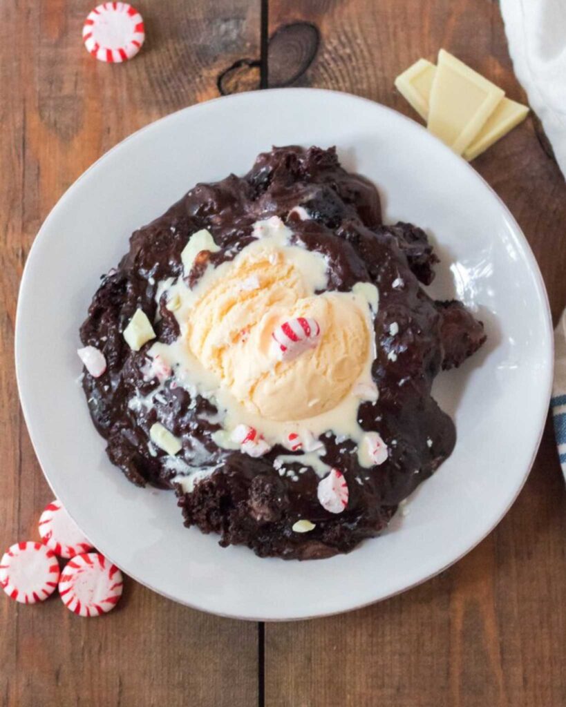 Crockpot Chocolate Peppermint Lava Cake