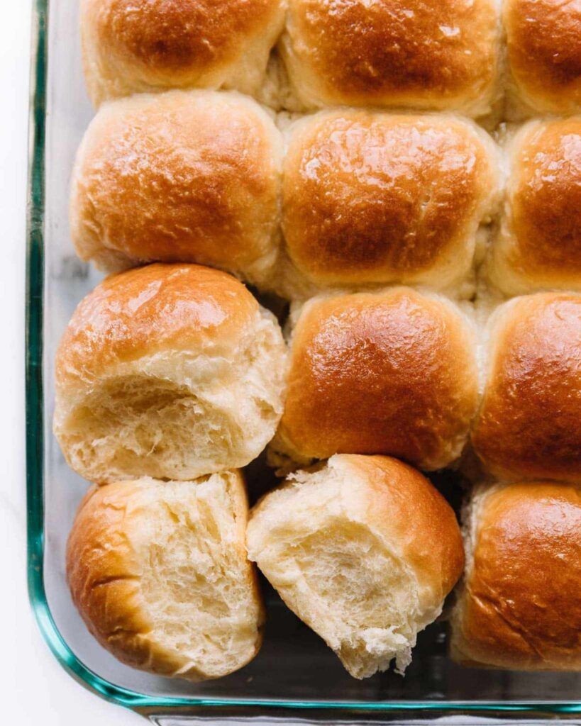 Fluffy Dinner Rolls