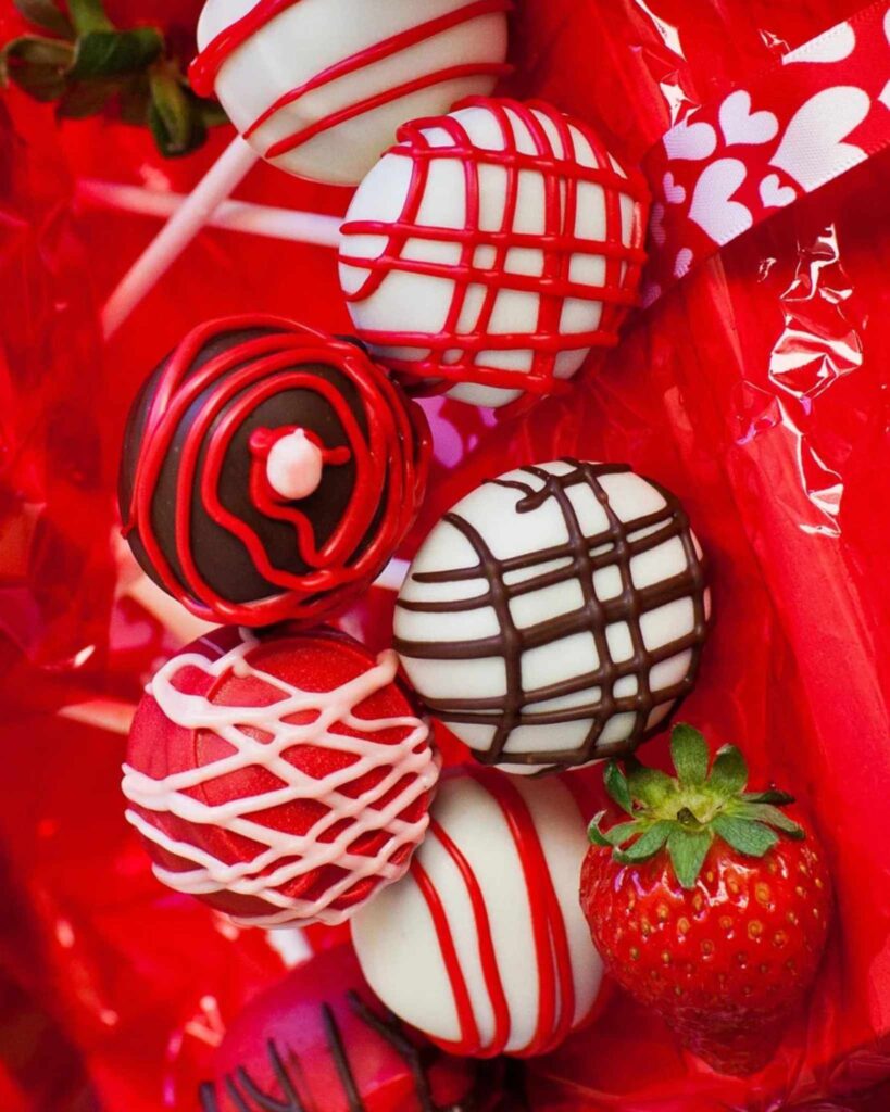 Caramel Drizzle Cake Pops