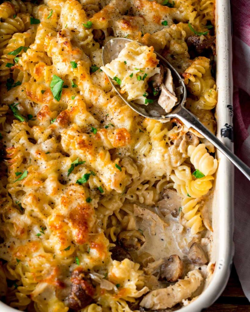 Creamy Chicken Alfredo Bake
