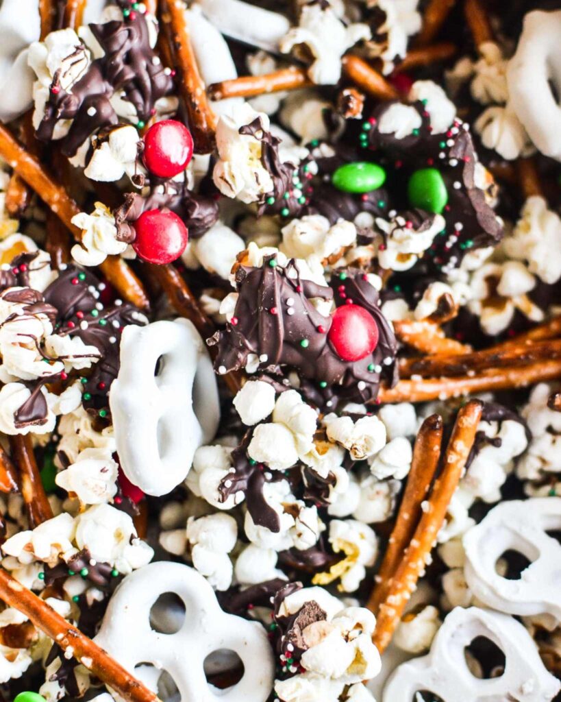 Holiday Popcorn Snack Mix