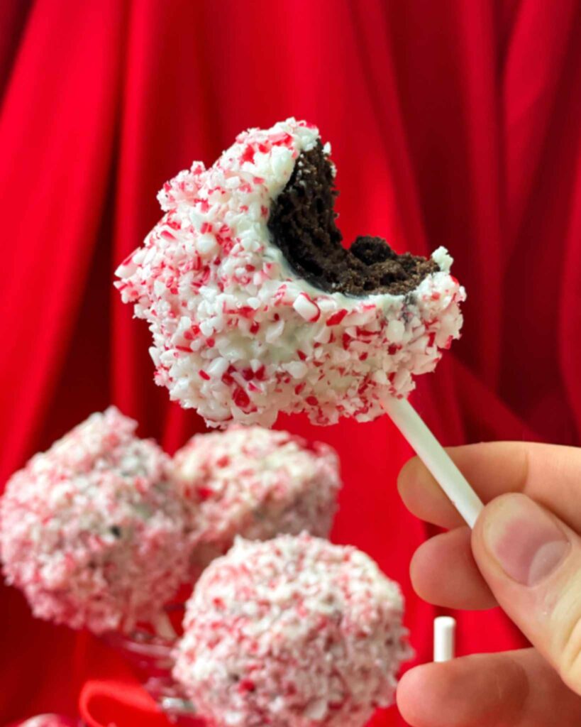 Peppermint Swirl Cake Pops