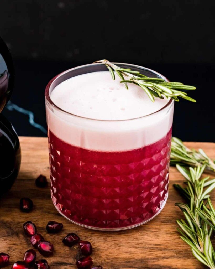 Pomegranate Gin Fizz