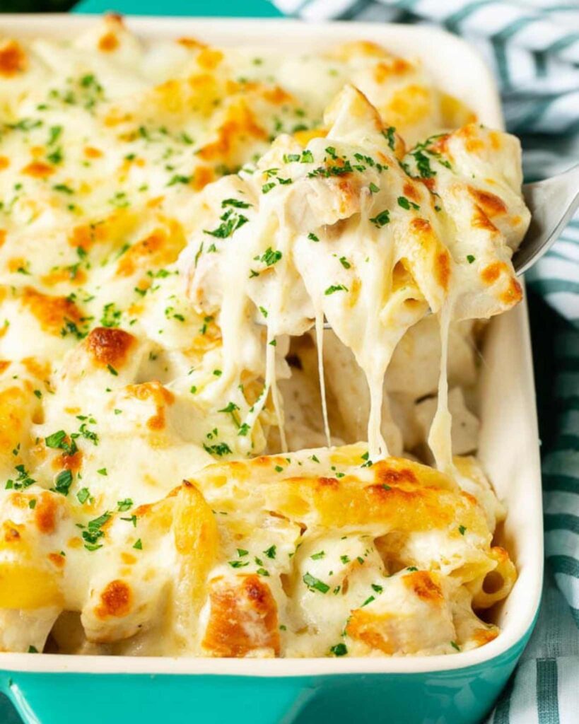 Creamy Chicken Alfredo Bake