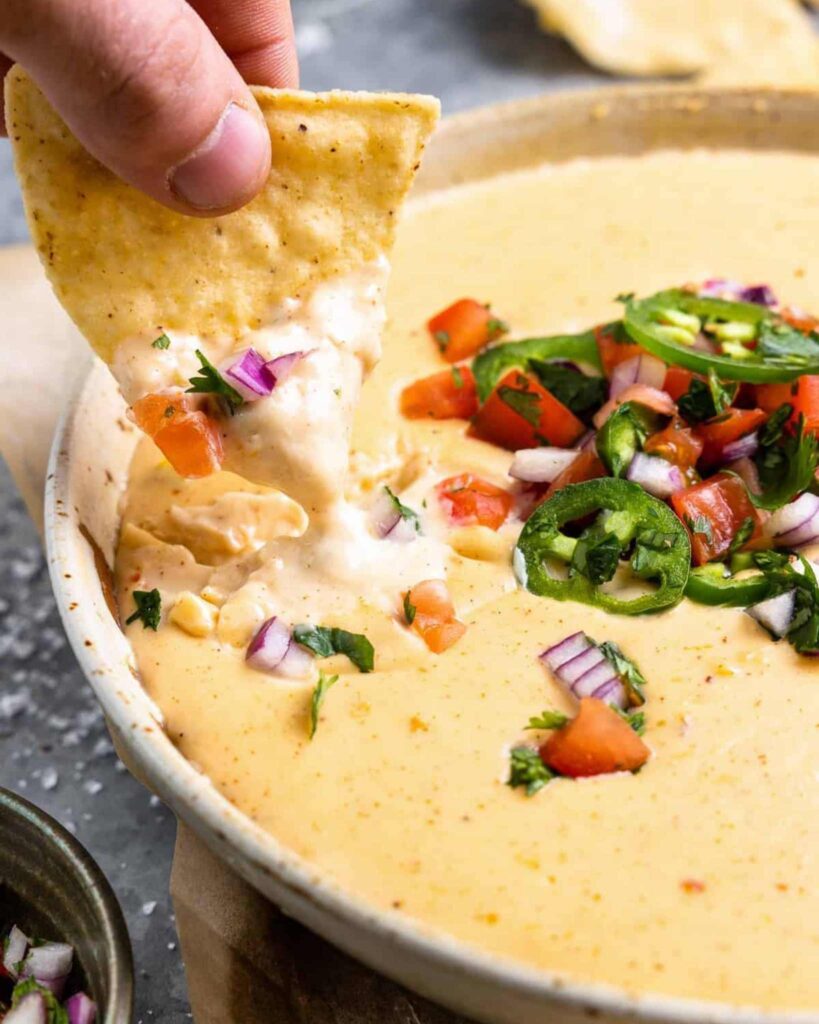 Cheesy Queso Dip