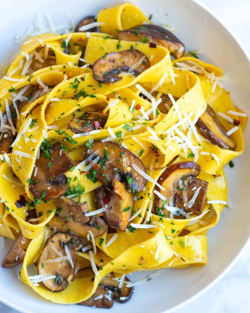 Garlic Mushroom Pasta