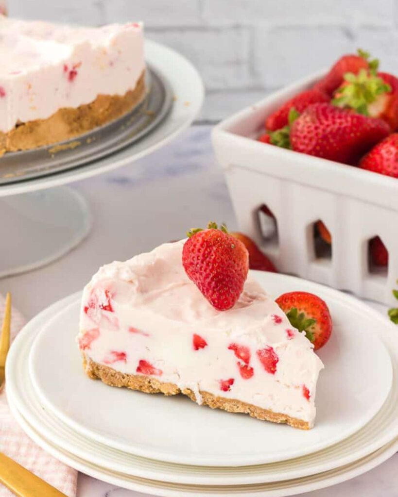 No-Bake Strawberry Cheesecake