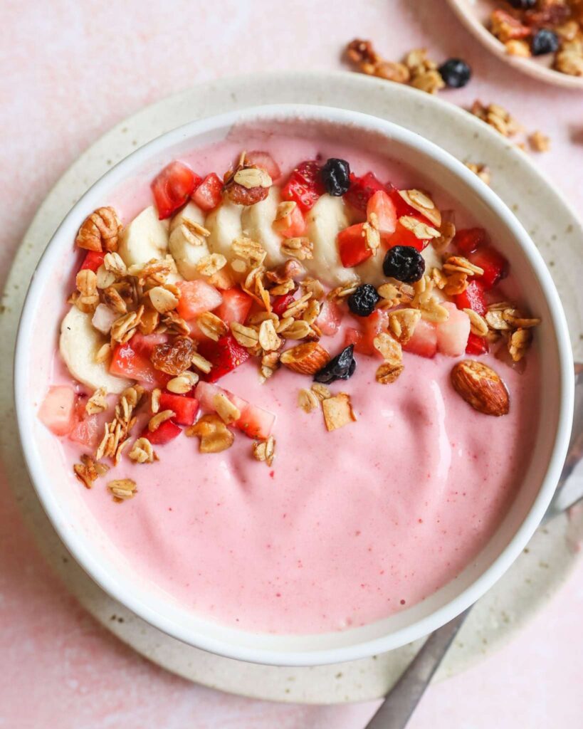 Banana Strawberry Yogurt Smoothie Bowl