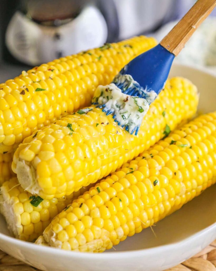 Slow Cooker Garlic Butter Corn on the Cob