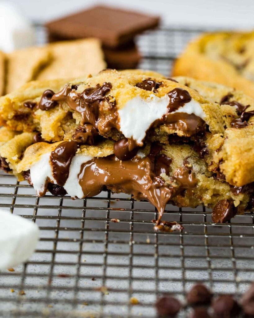 S’mores Stuffed Cookies