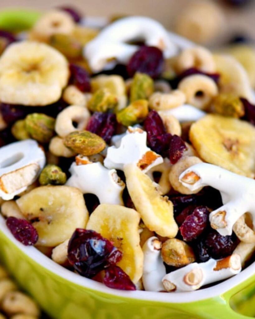 Trail Mix Breakfast Bowl